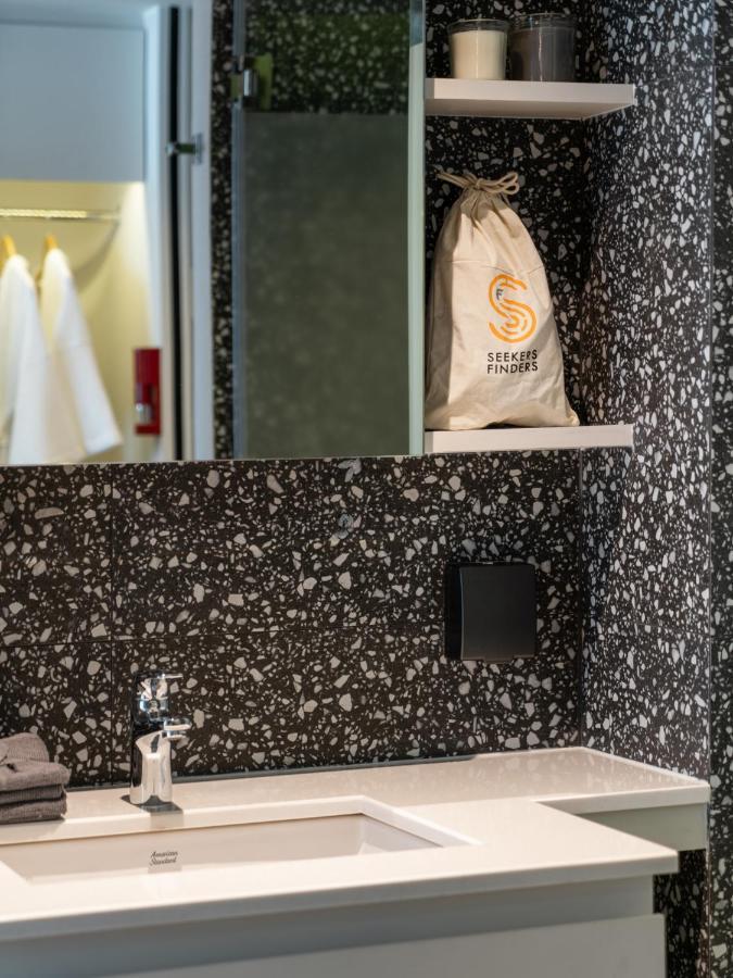 Seekers Finders Rama IV Hotel Surestay Collection By BW Bangkok Kültér fotó