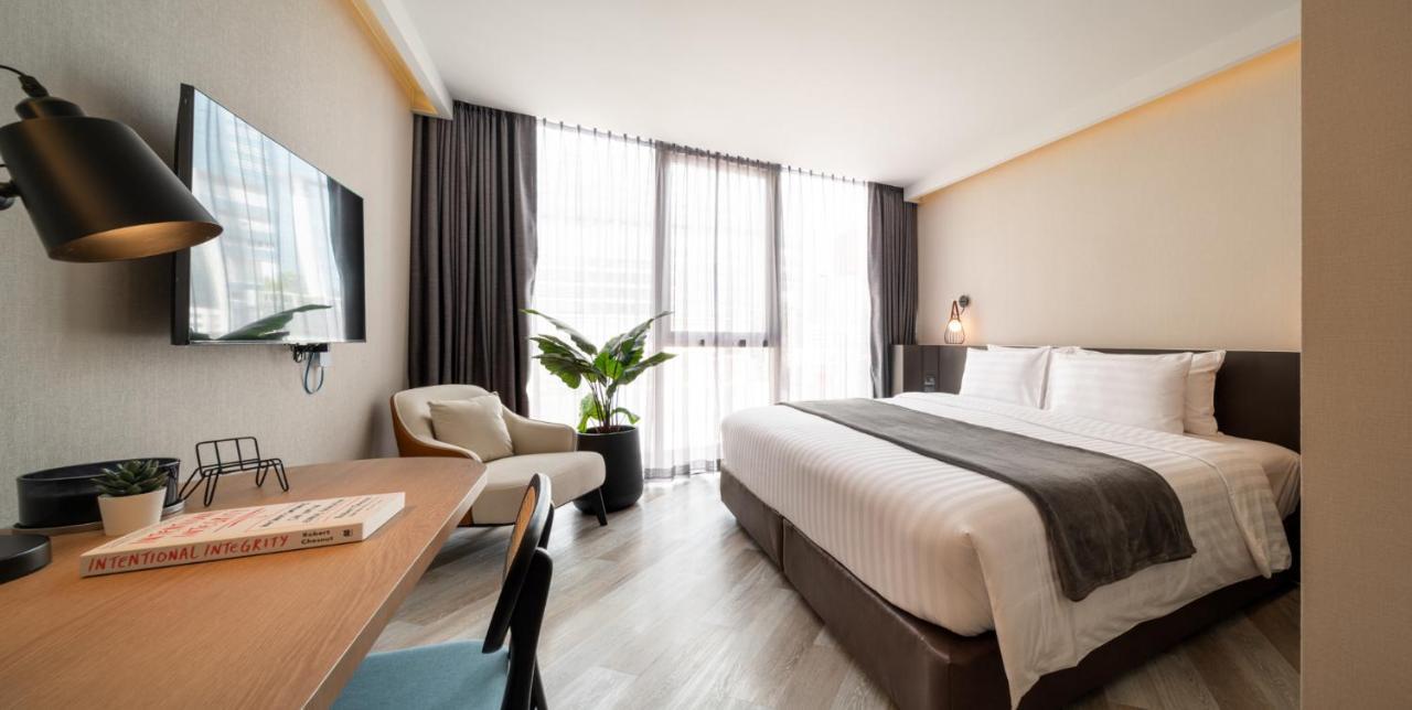 Seekers Finders Rama IV Hotel Surestay Collection By BW Bangkok Kültér fotó