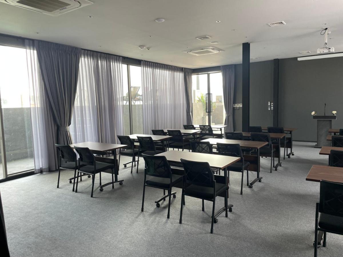 Seekers Finders Rama IV Hotel Surestay Collection By BW Bangkok Kültér fotó