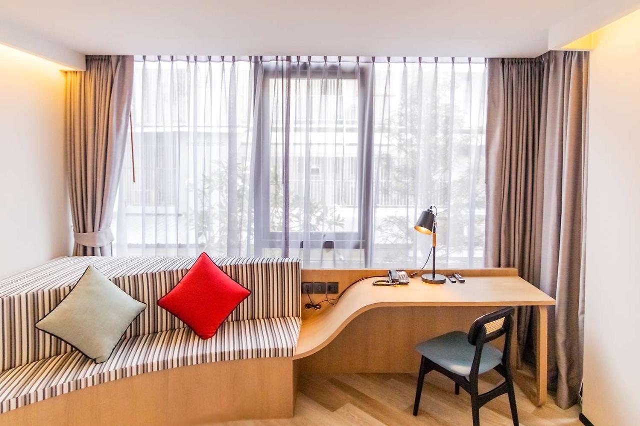 Seekers Finders Rama IV Hotel Surestay Collection By BW Bangkok Kültér fotó