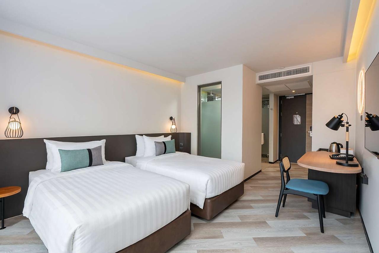 Seekers Finders Rama IV Hotel Surestay Collection By BW Bangkok Kültér fotó
